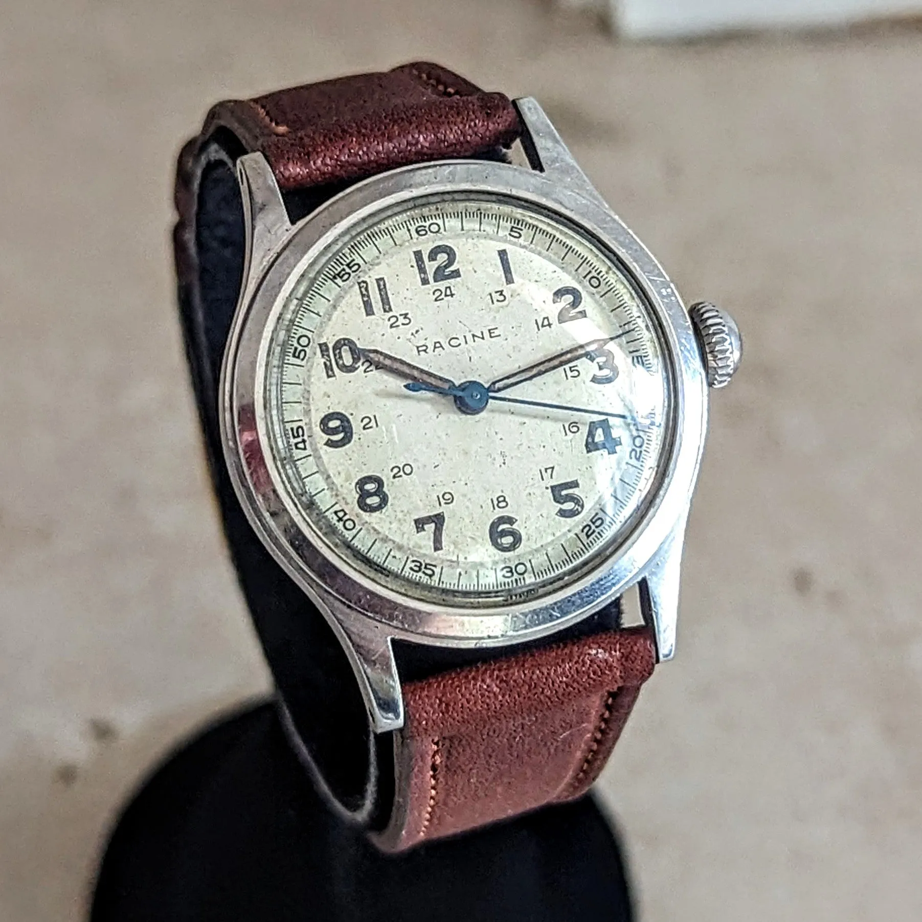 1930s RACINE Military WWII Wristwatch by Gallet & Co. 17 Jewels Swiss Watch