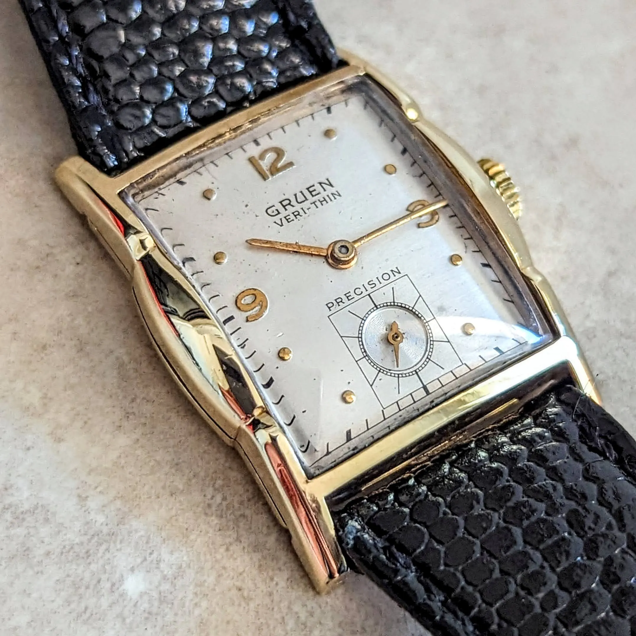 1947 GRUEN Veri-Thin Precision Wristwatch Cal. 425 Swiss Made Watch
