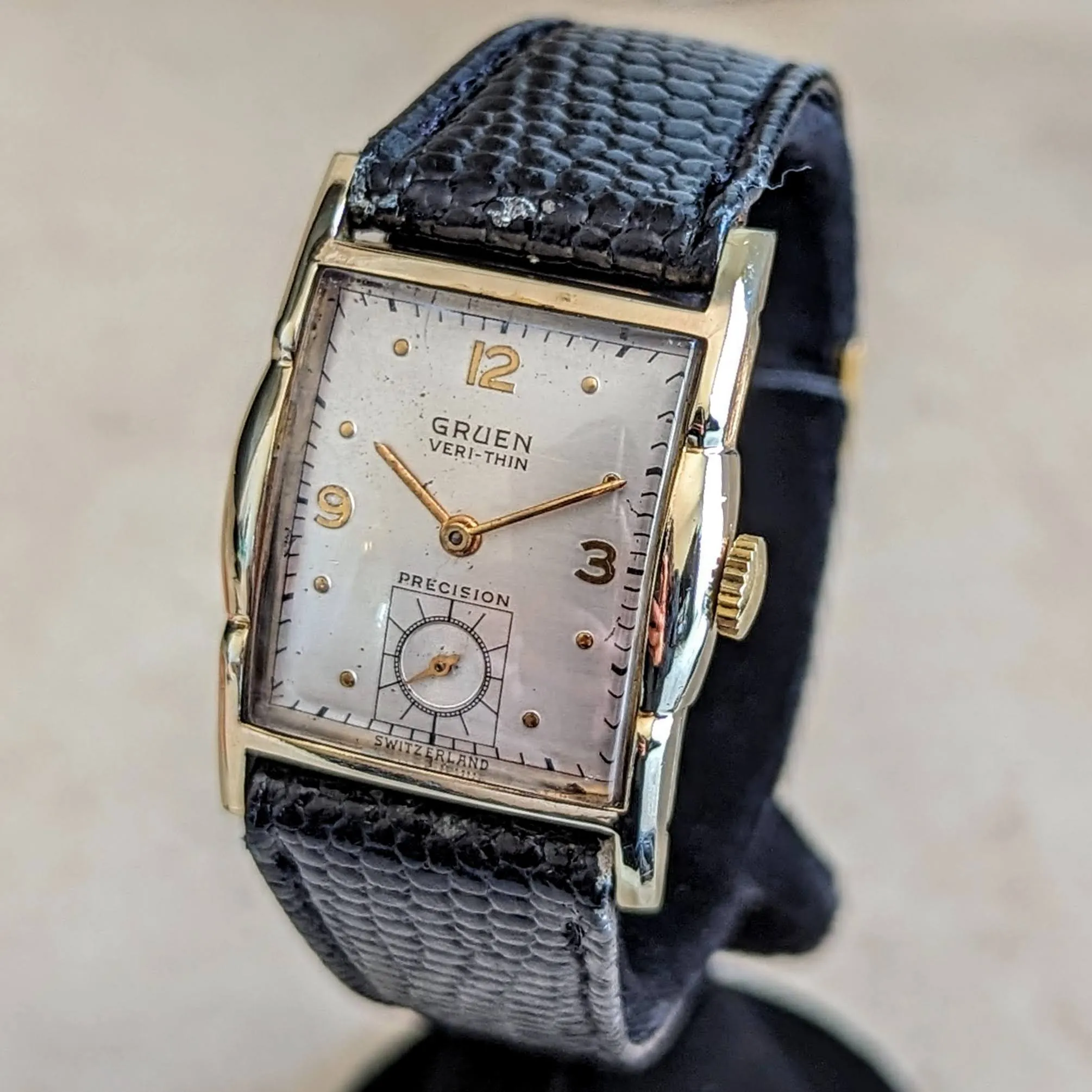 1947 GRUEN Veri-Thin Precision Wristwatch Cal. 425 Swiss Made Watch