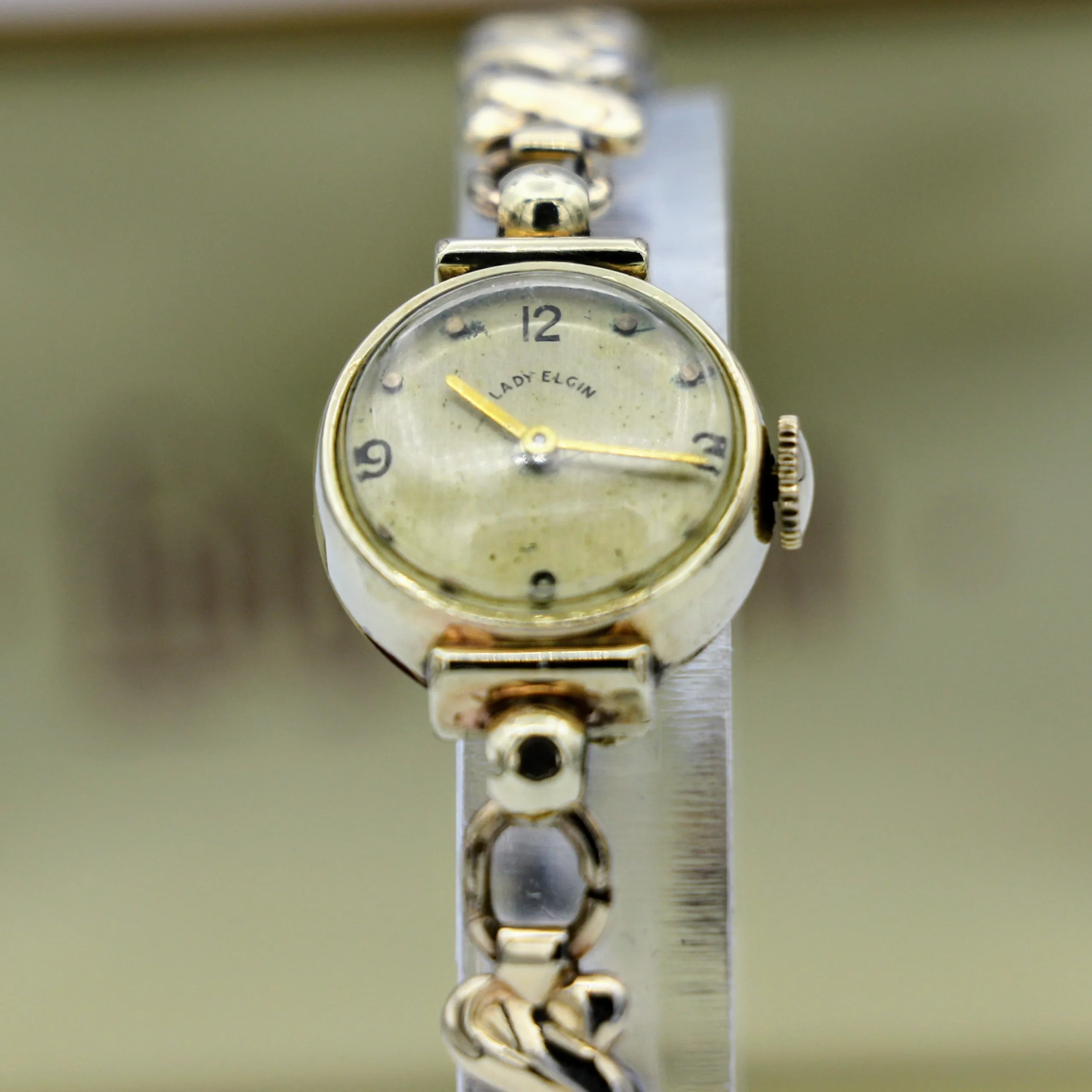 1950 Ladies Elgin Wristwatch Elgin Grade 650 19 Jewels Watch