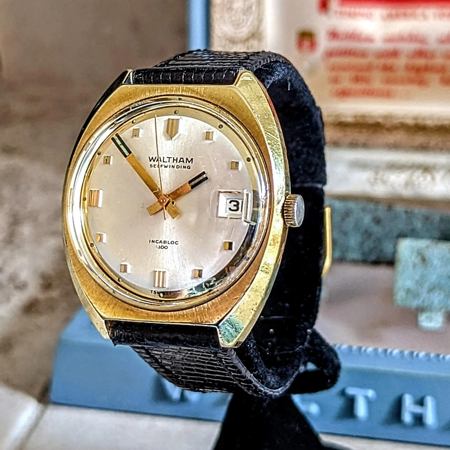 1950 WALTHAM Centennial Automatic Wristwatch Swiss Caliber R337 100 Jewels Watch