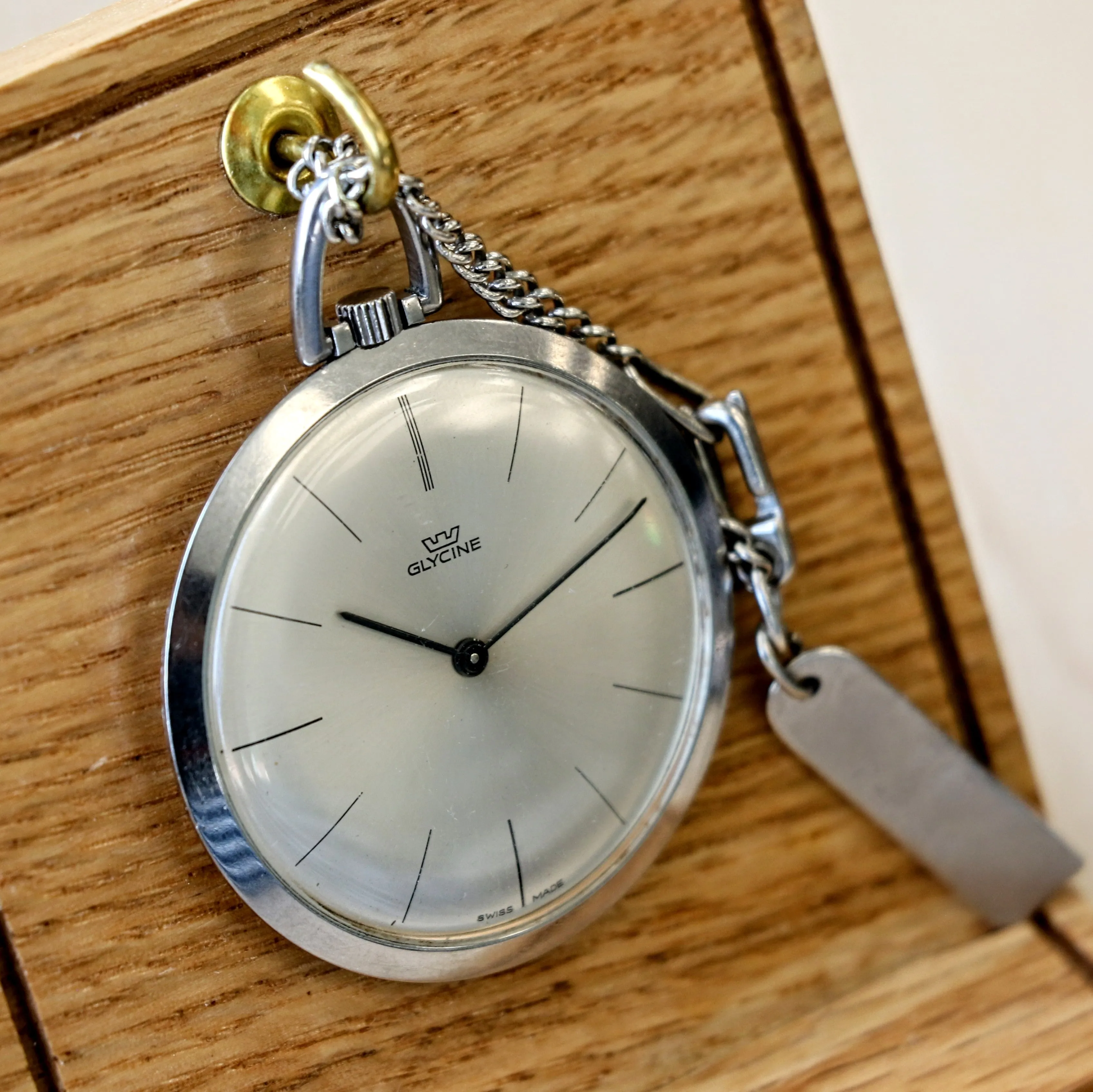 1950's GLYCINE Pocket Watch 17 Jewels Cal. AV 423 Swiss Made - ULTRA Thin w/PW Chain