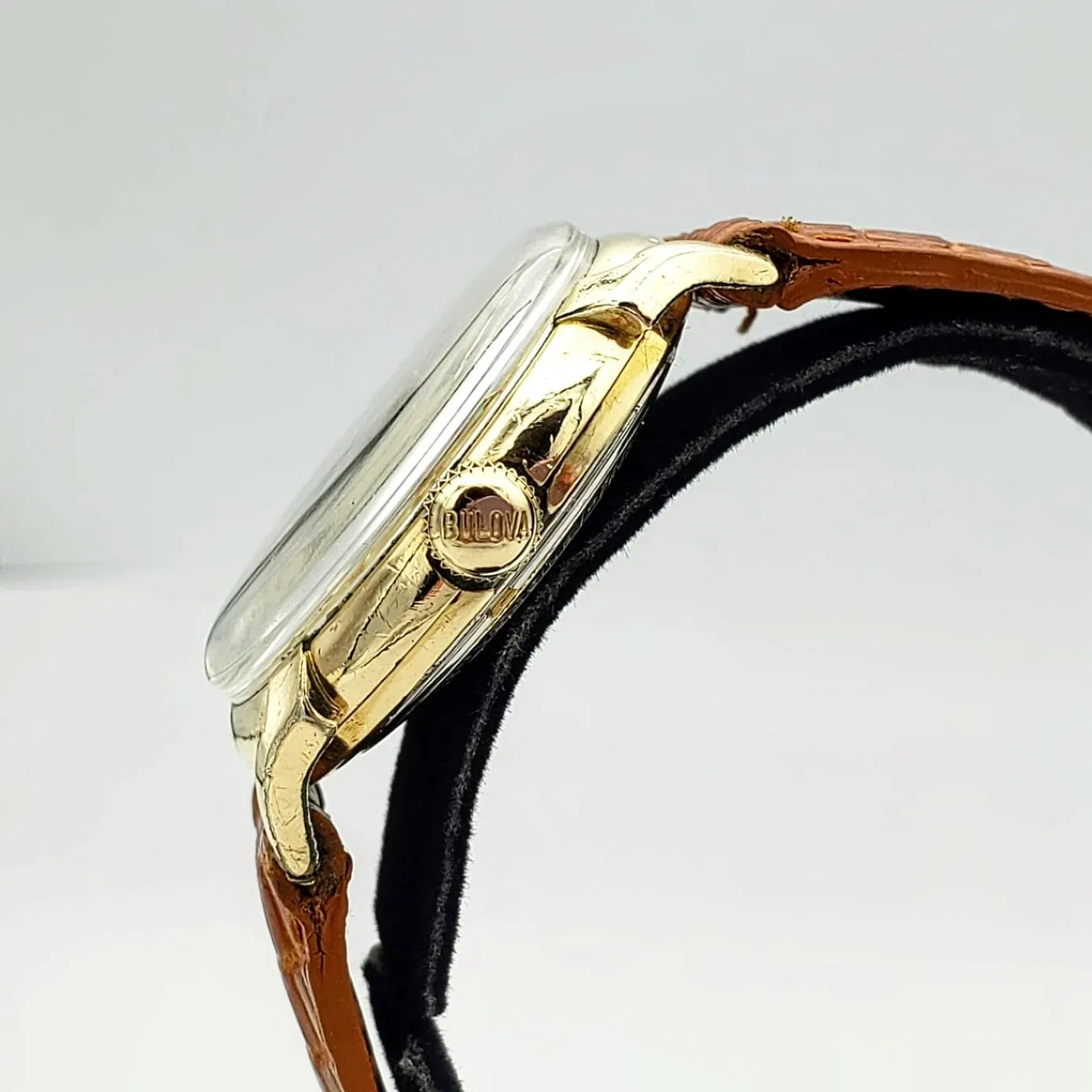 1956 BULOVA Golden Clipper Wristwatch Automatic Swiss Cal 11ACAC 17J Watch