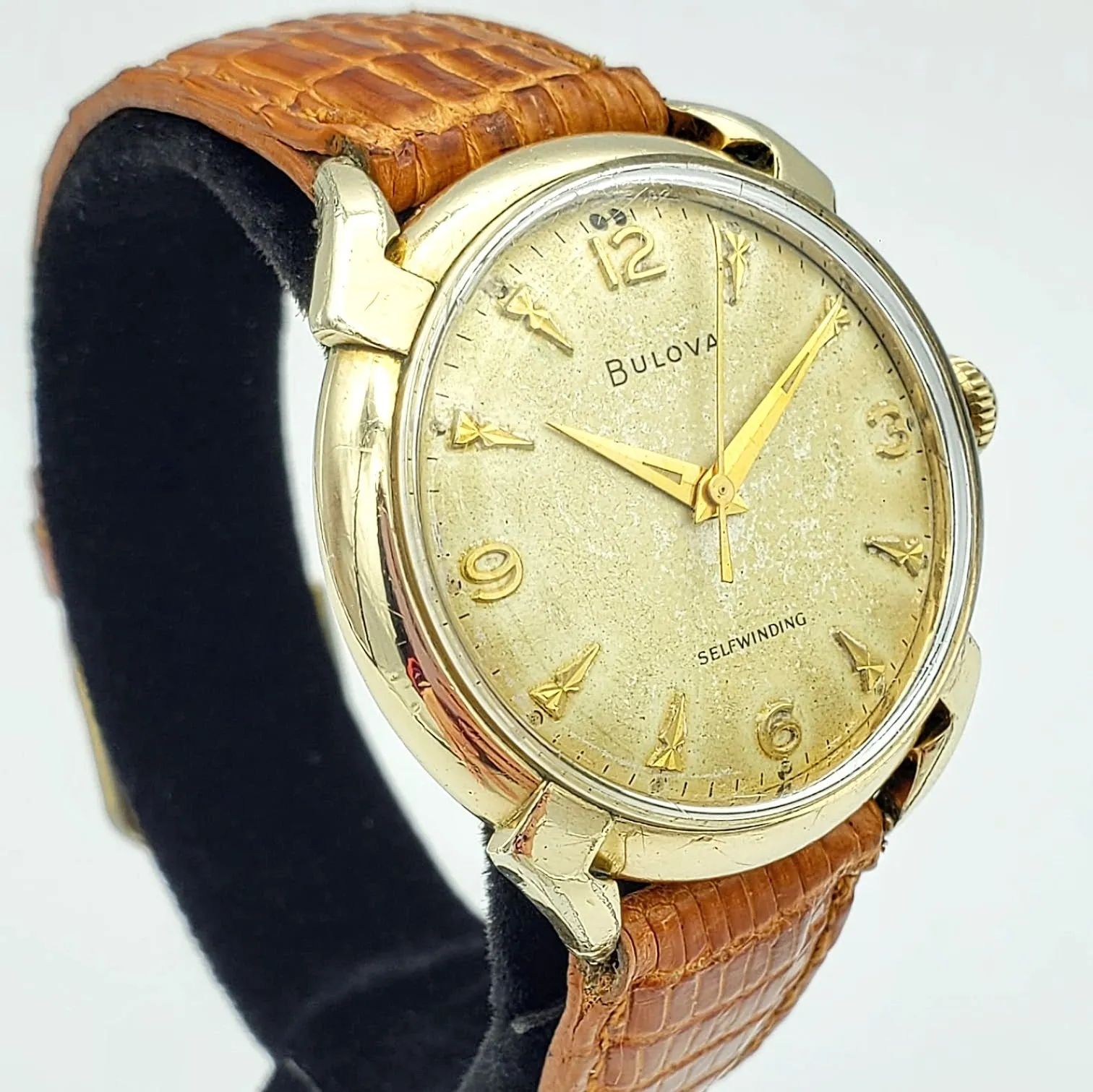 1956 BULOVA Golden Clipper Wristwatch Automatic Swiss Cal 11ACAC 17J Watch