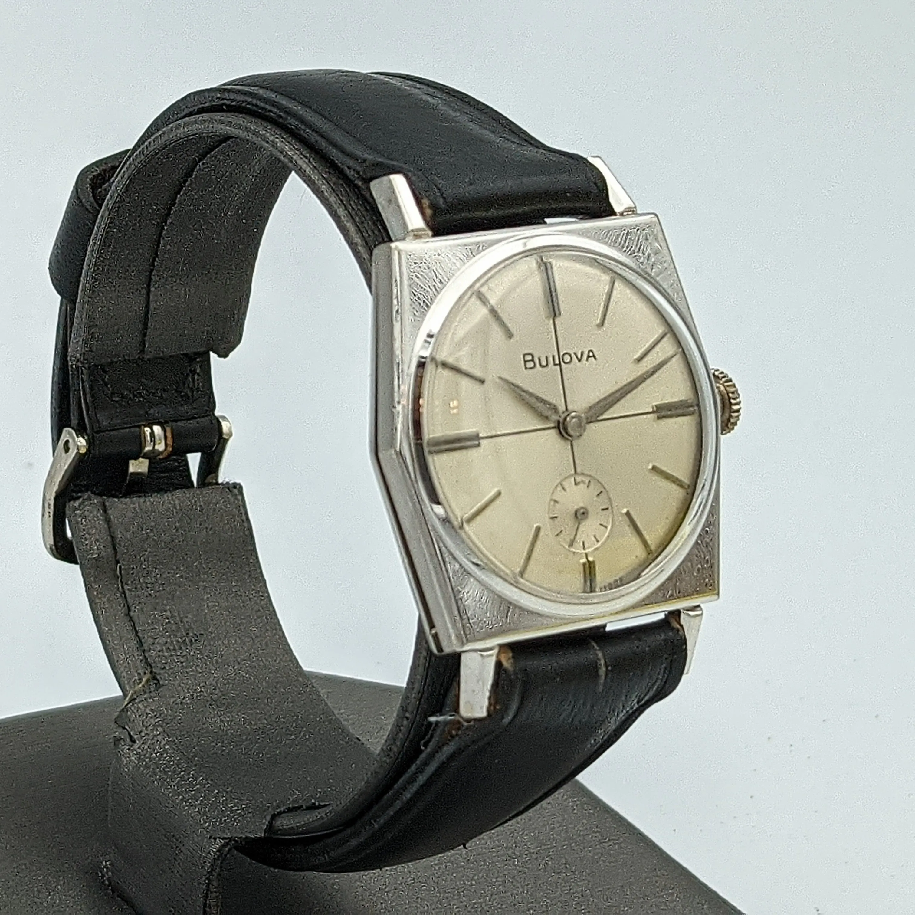 BULOVA 1969 Banker "G" Swiss Made
