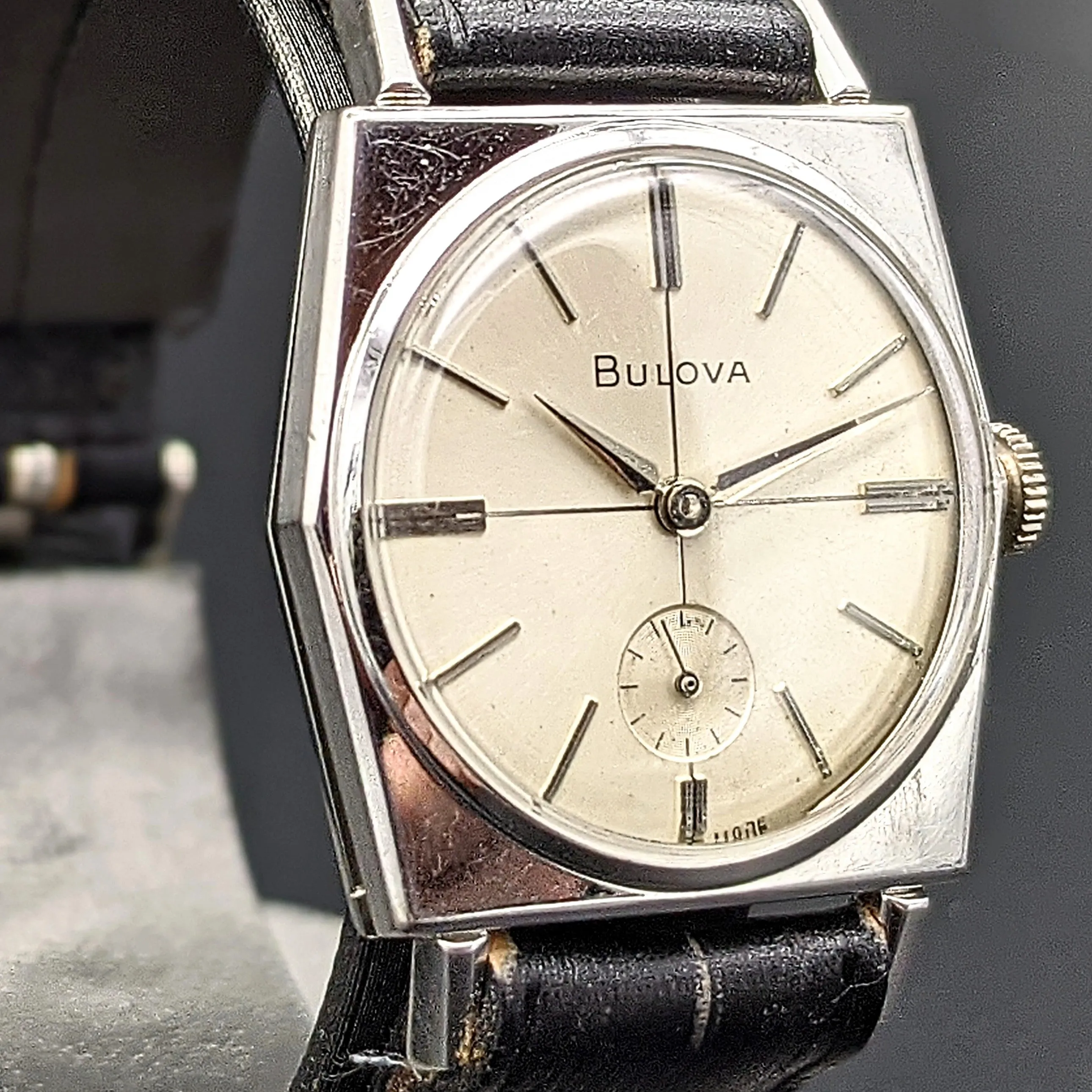 BULOVA 1969 Banker "G" Swiss Made