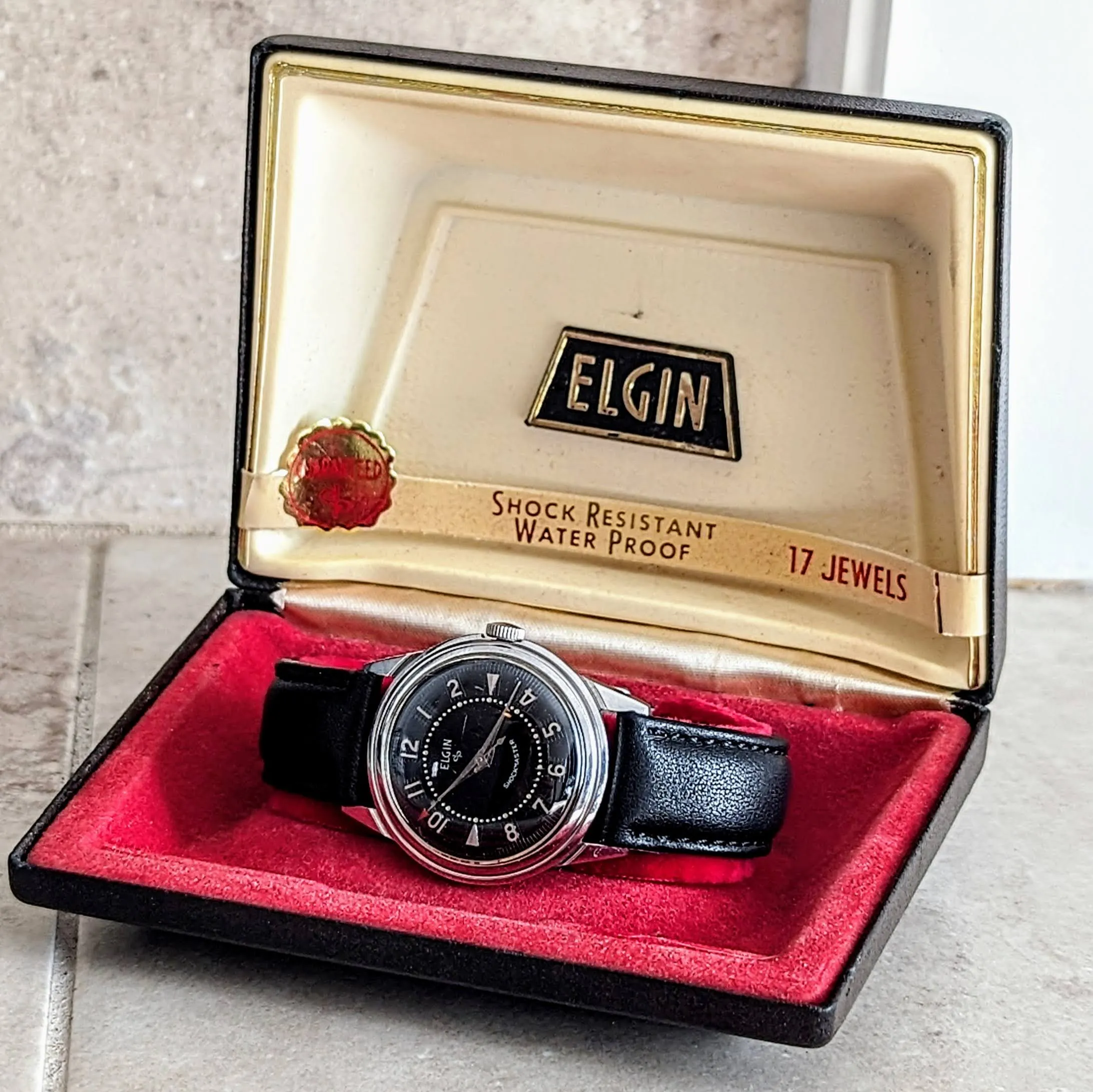 ELGIN Dolphin Watch Durapower Shockmaster Wristwatch Ref. 5918 Black Dial