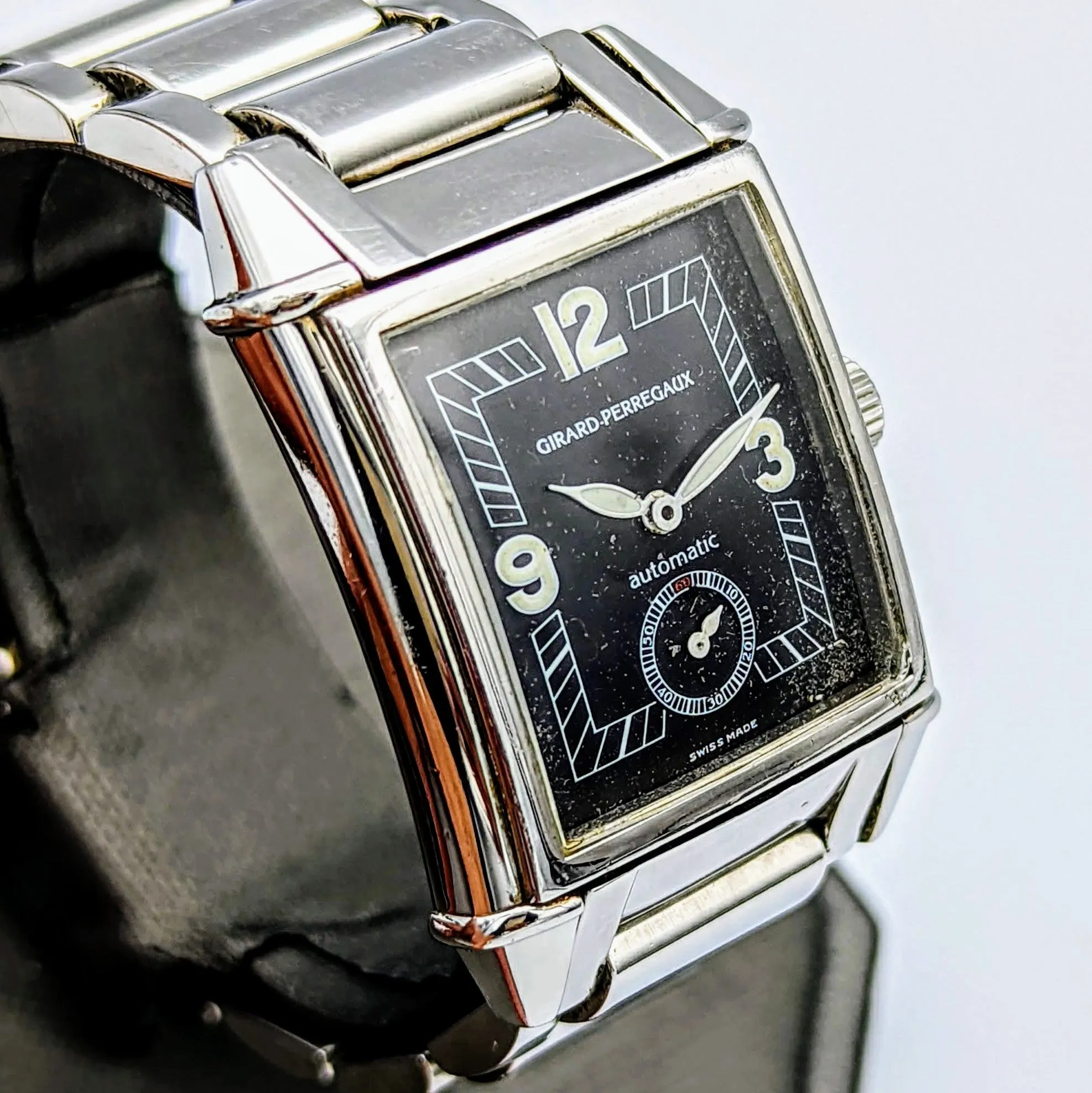 GIRARD-PERREGAUX “Vintage 1945” Automatic Watch Ref. 2593 Wristwatch