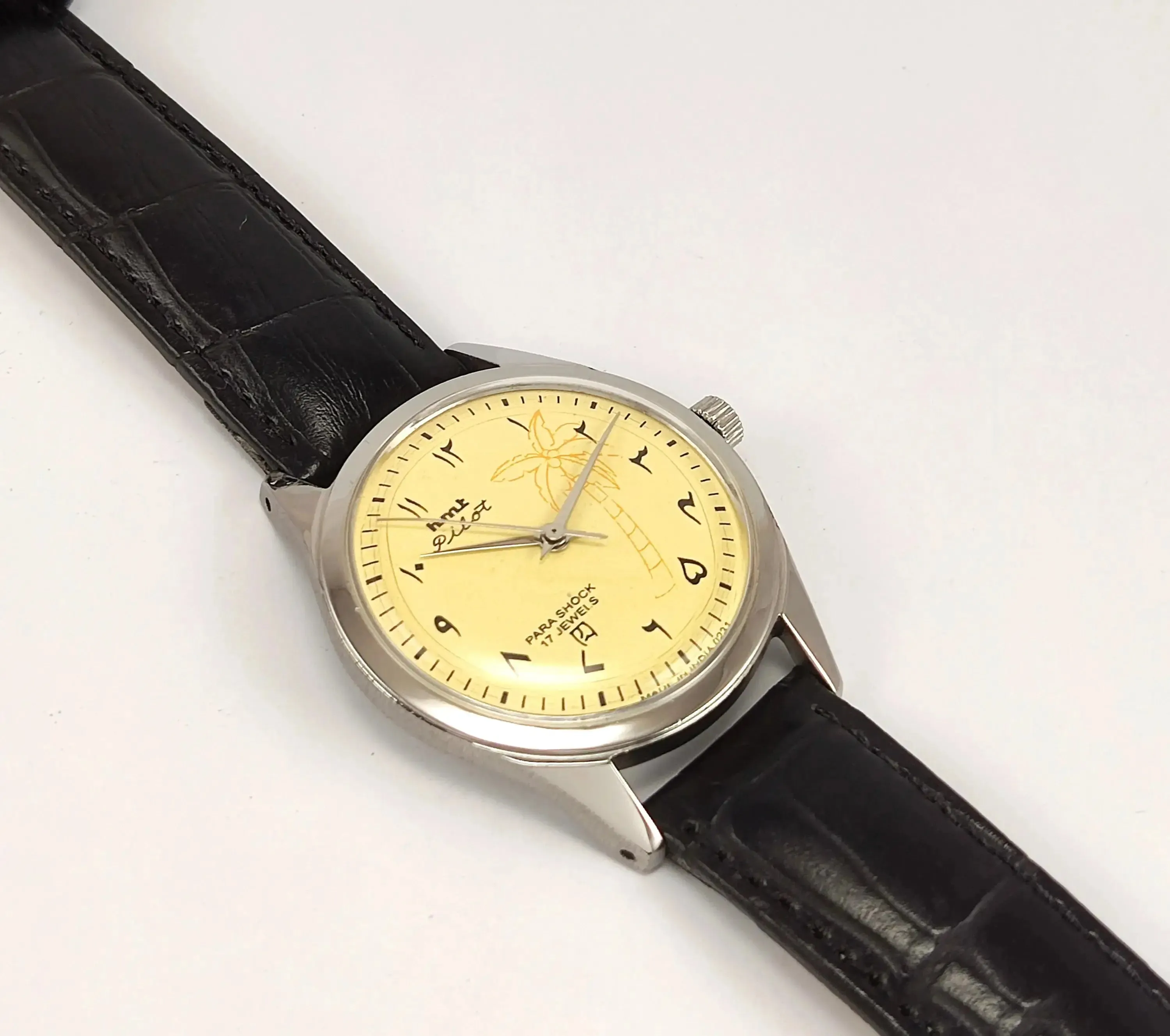 Hmt Yellow Arabic Dial Para Shock 17 Jewels Men's Watch 0231