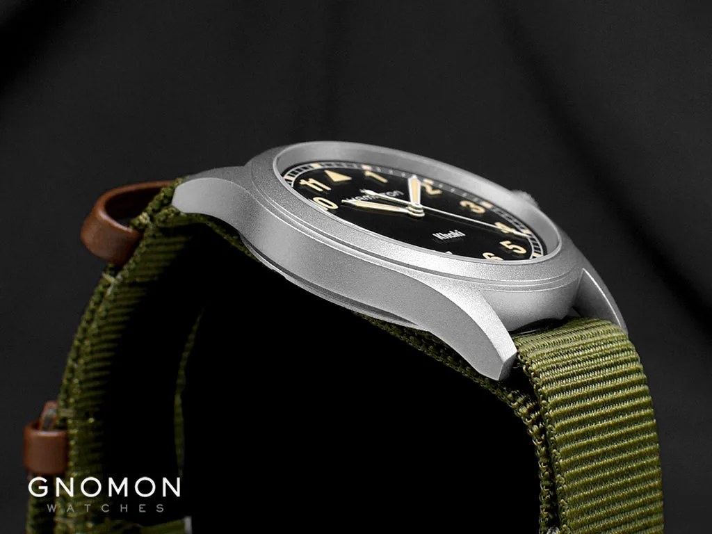 Khaki Field Quartz 38mm Vintage Black Ref. H69401930