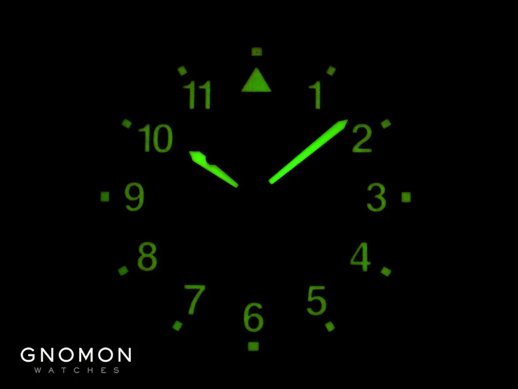 Khaki Field Quartz 38mm White Ref. H69401910