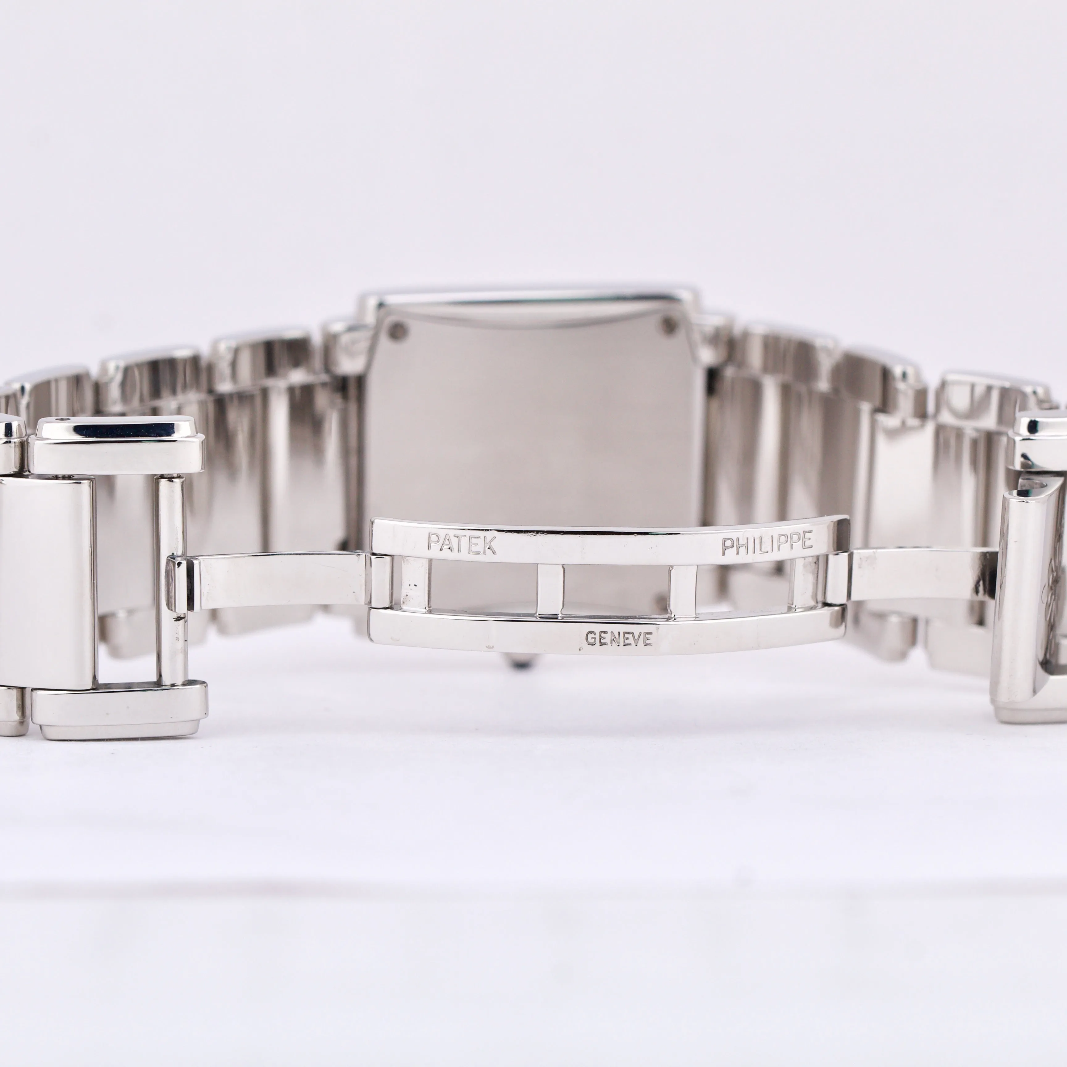 Ladies Patek Philippe Twenty-4 Stainless Steel DIAMOND 25mm Quartz Watch 4910/10