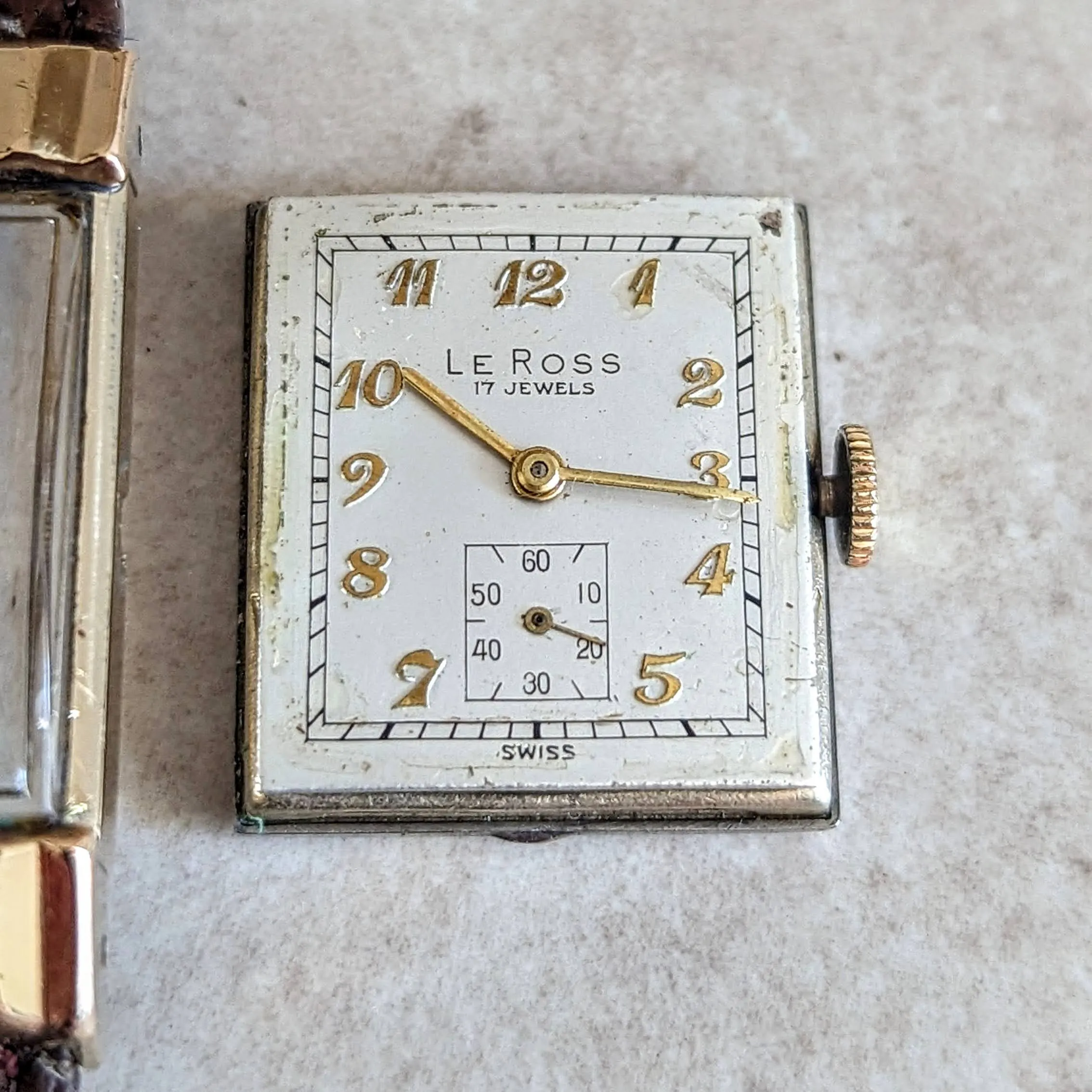 Le Ross Vintage Wristwatch by SHRIRO Watch Inc. 17 Jewels Swiss Made