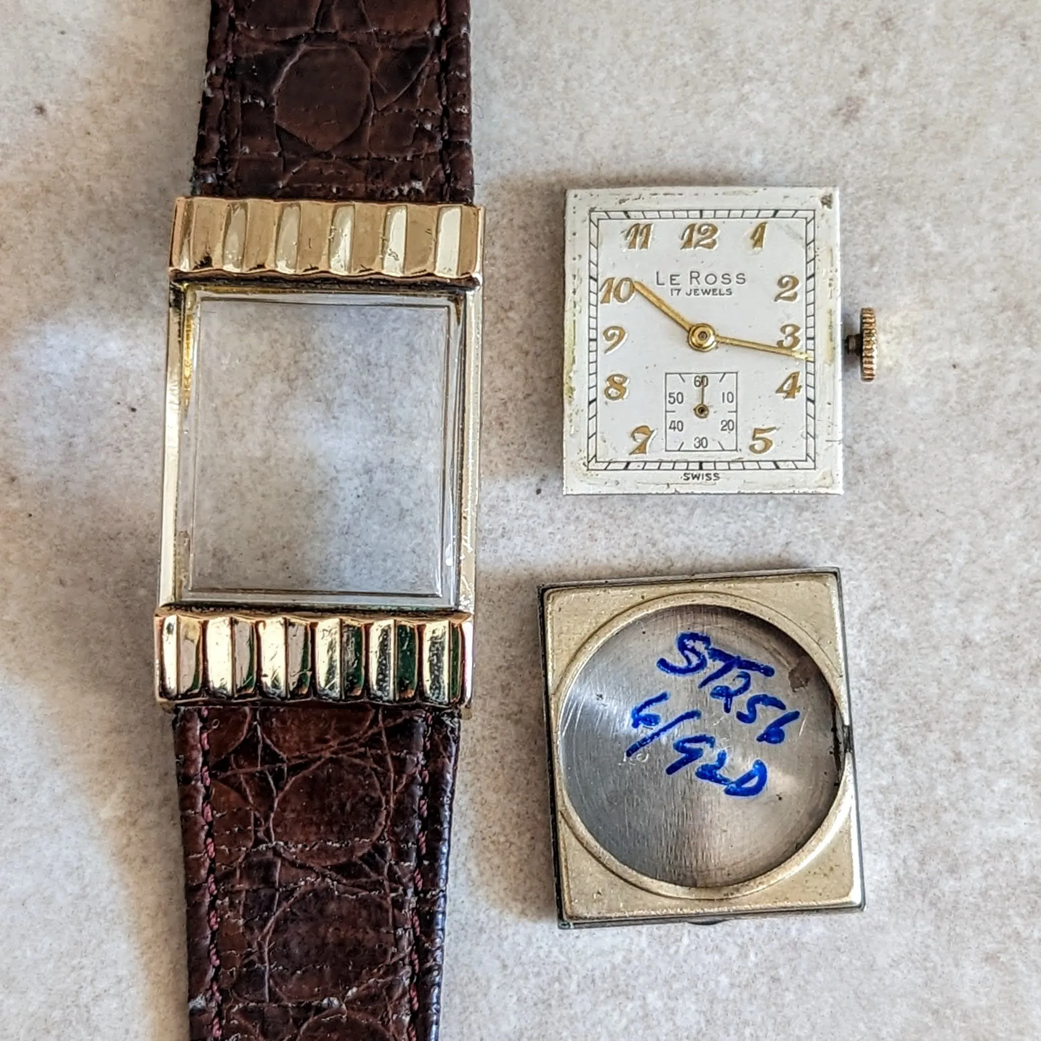Le Ross Vintage Wristwatch by SHRIRO Watch Inc. 17 Jewels Swiss Made