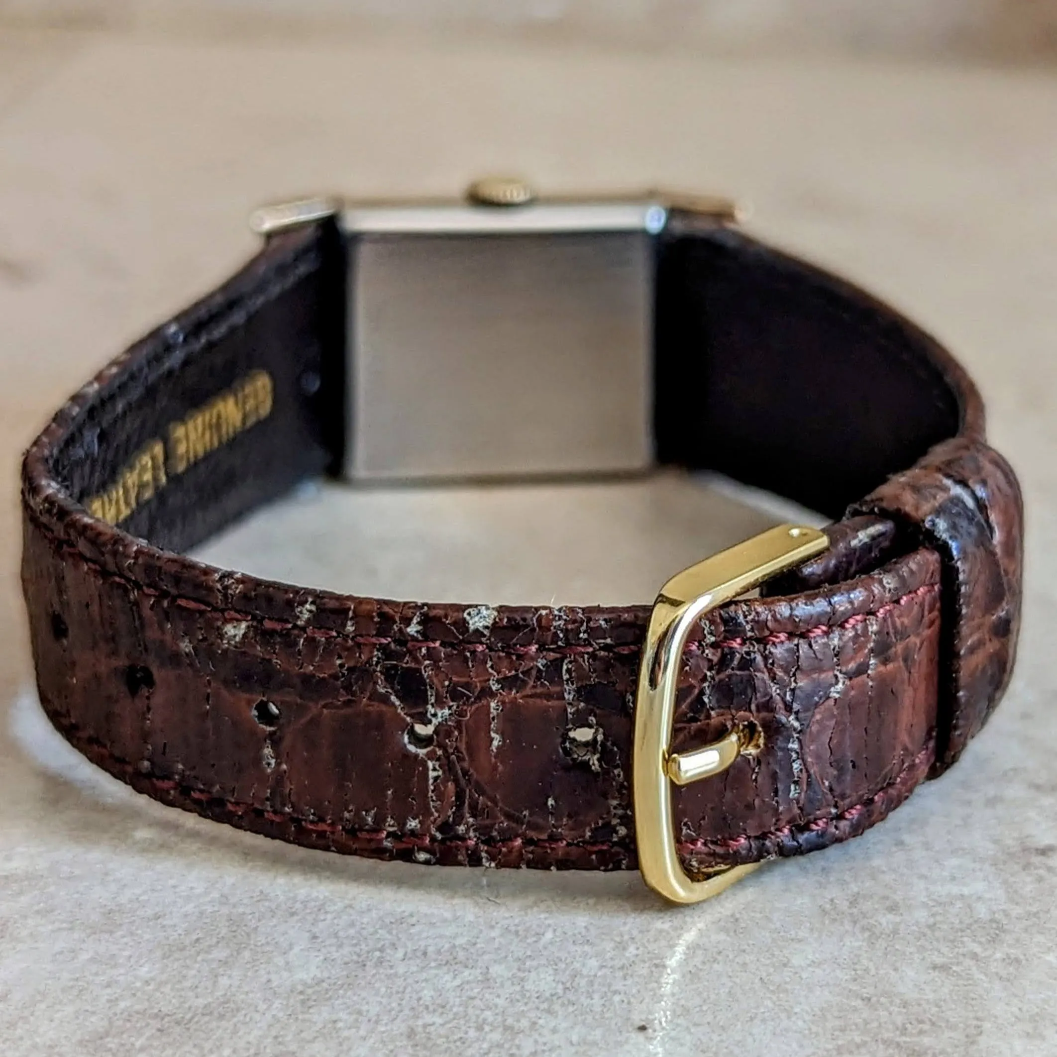 Le Ross Vintage Wristwatch by SHRIRO Watch Inc. 17 Jewels Swiss Made