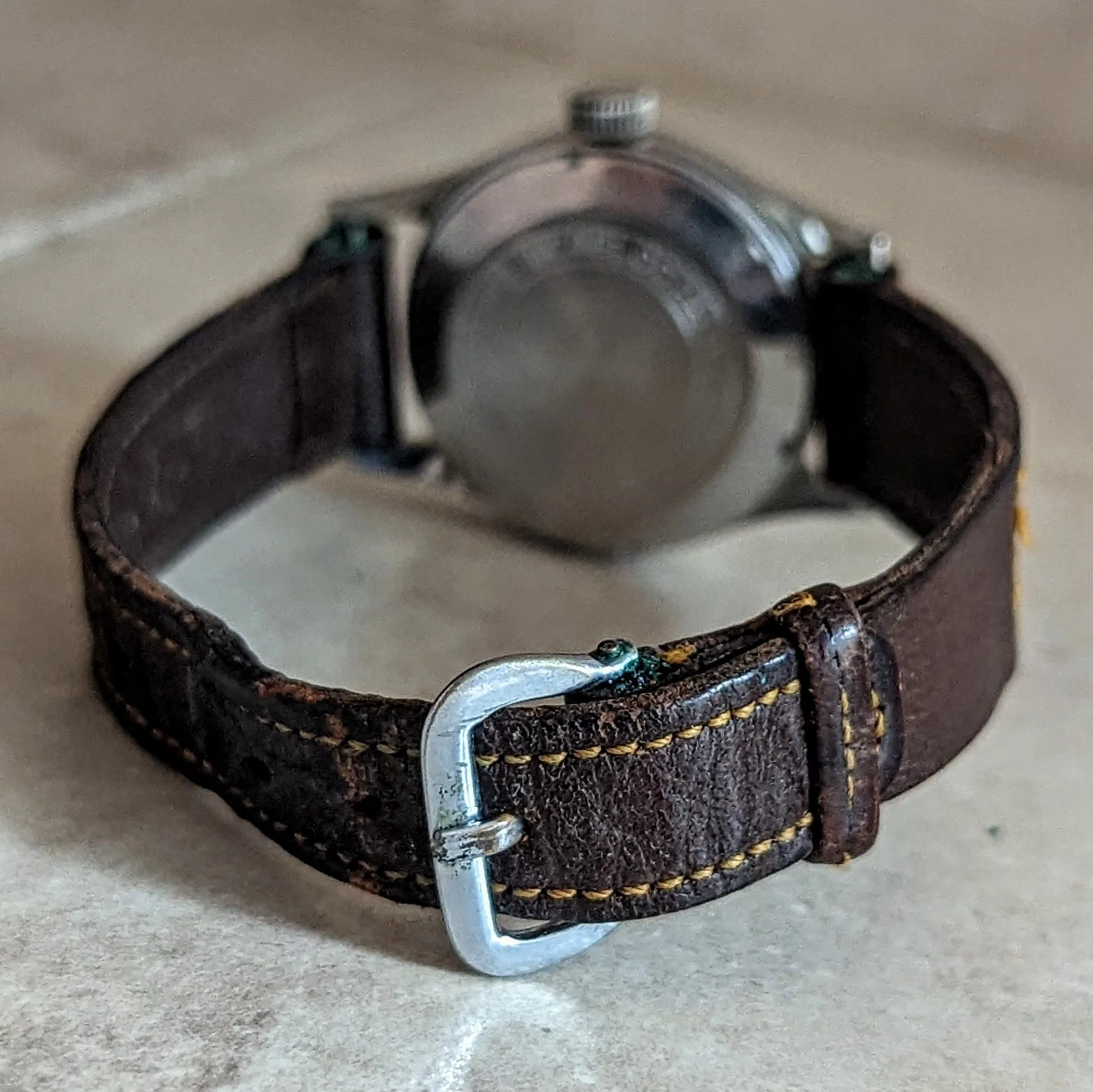 MONARCH De Luxe Beaver Wristwatch 17 Jewels Swiss Military Watch