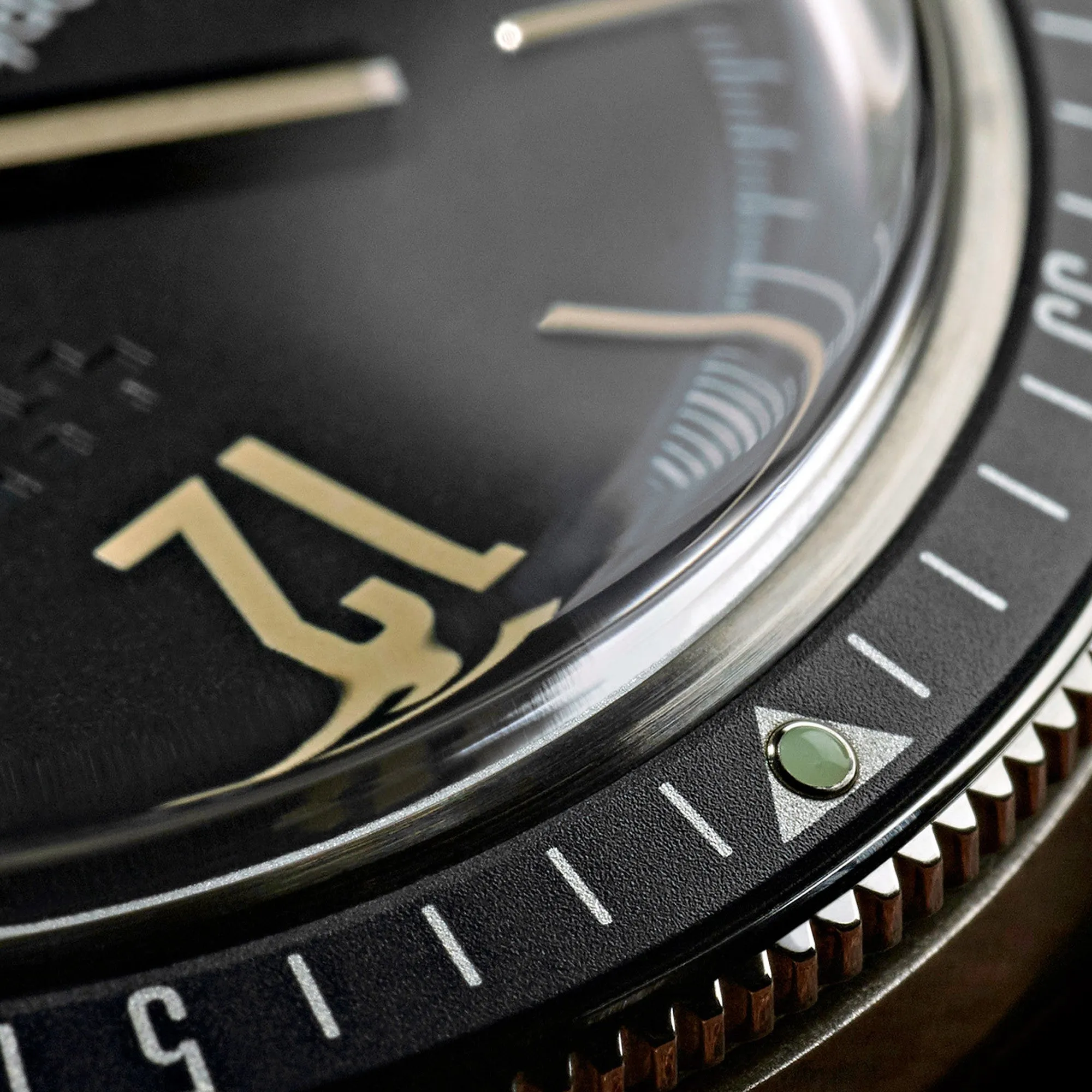New Christopher Ward C65 Trident Diver Tan Vintage Style 41MM Black Dial Watch