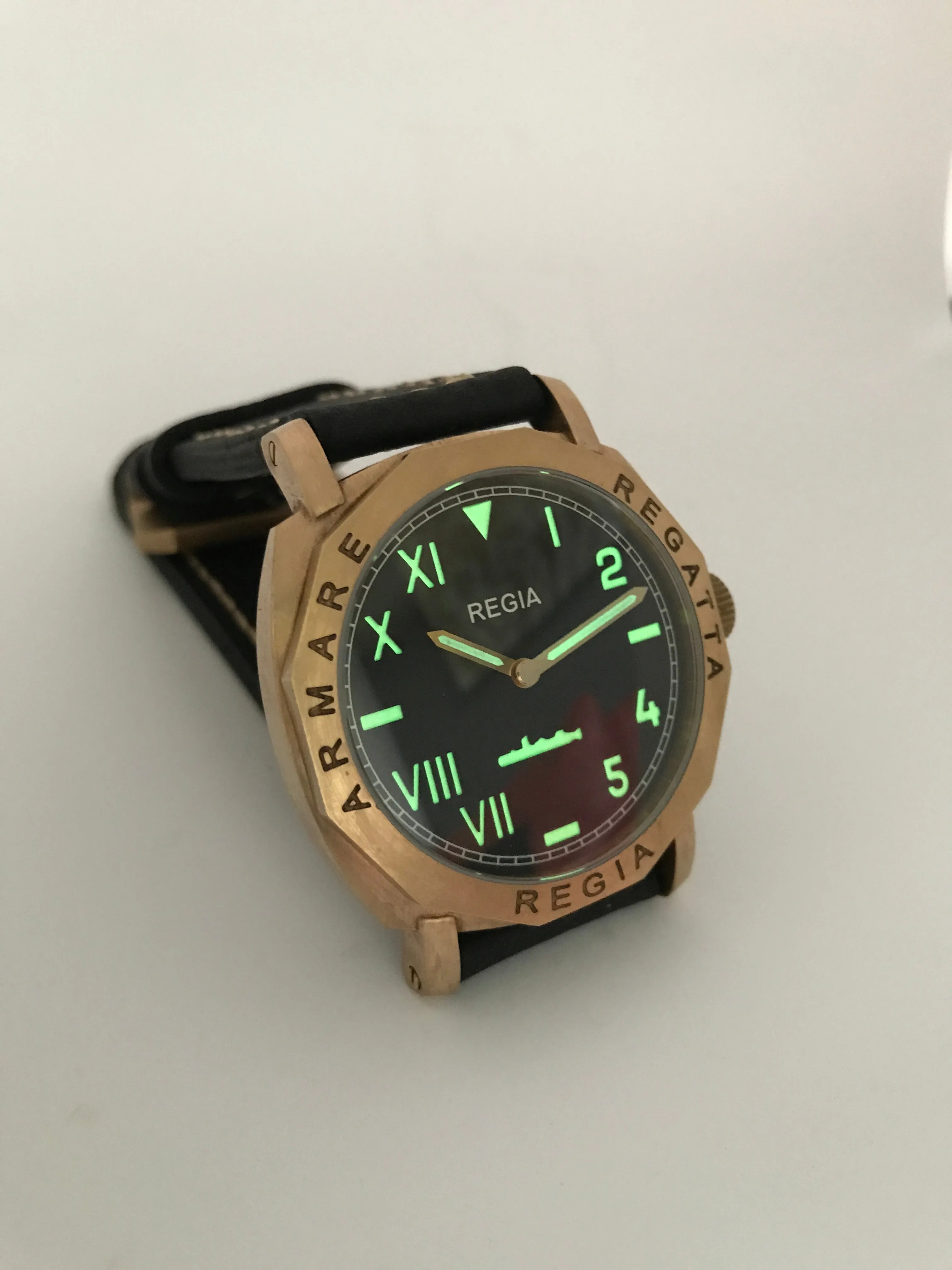R102 /Black - Cali dial (free shipping)