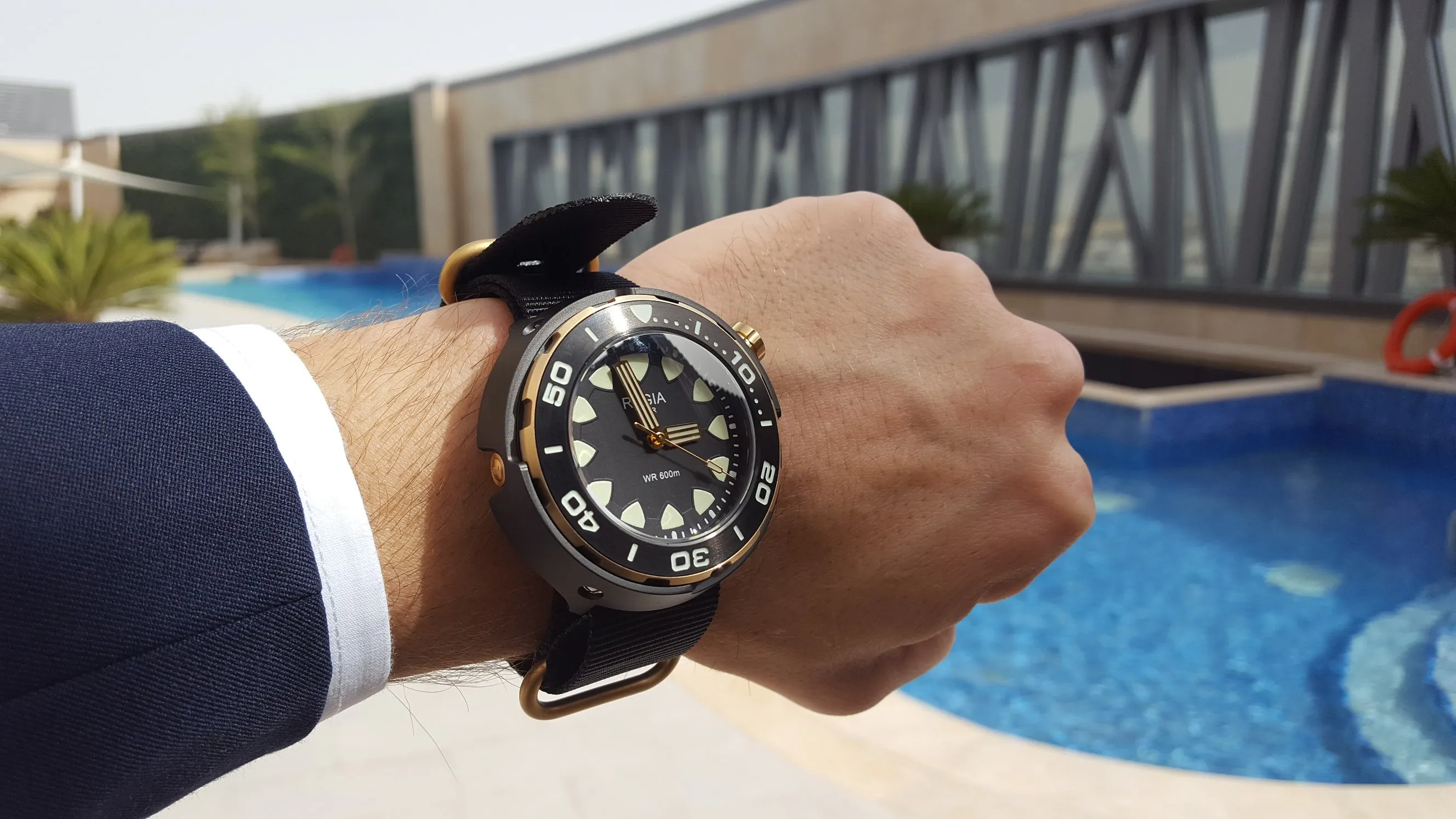 SALES - Regia 600M Diver   5 Shrouds (free shipping)