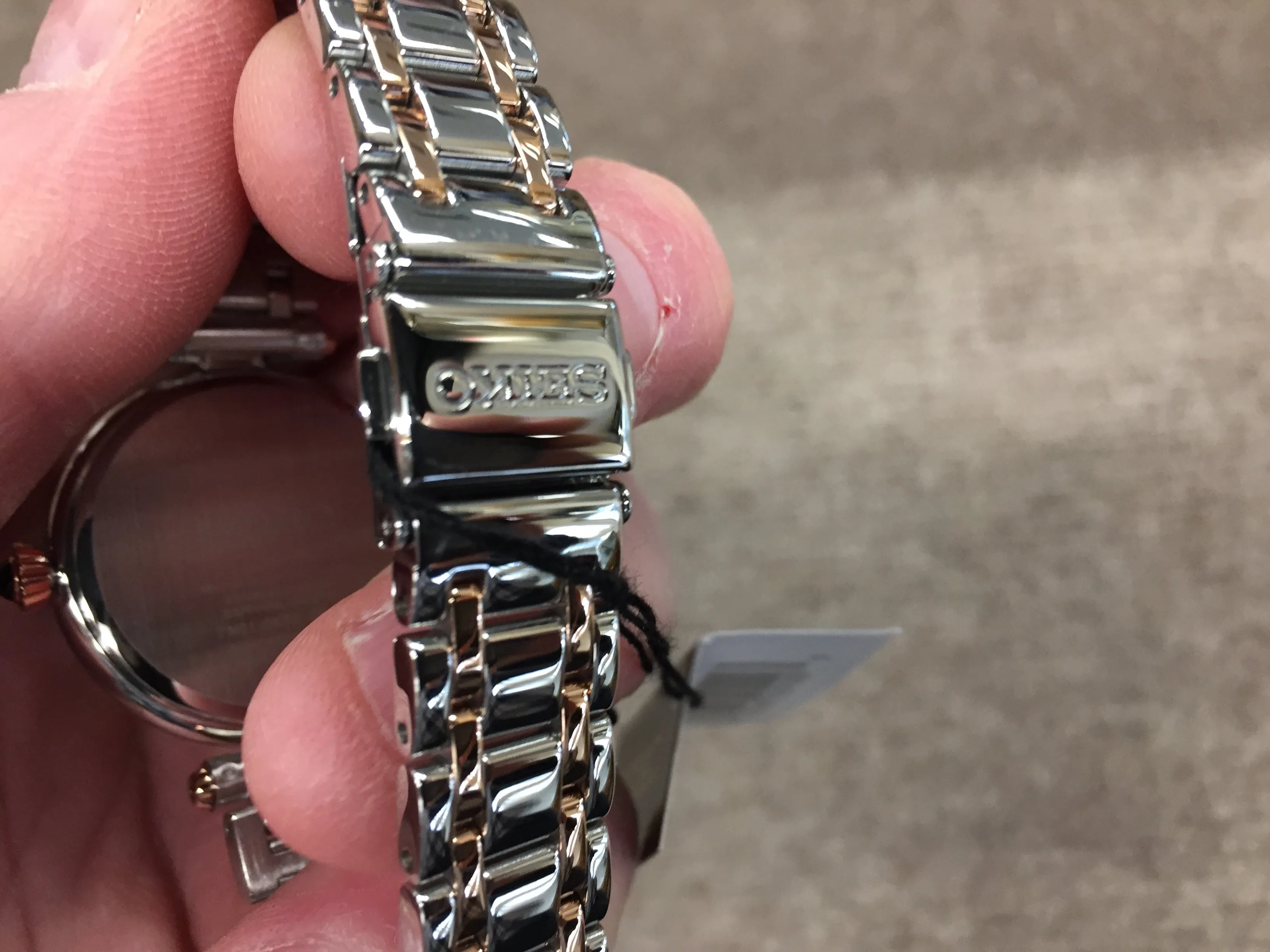 Seiko Ladies Dress Watch Mother Of Pearl Dial With Diamonds
