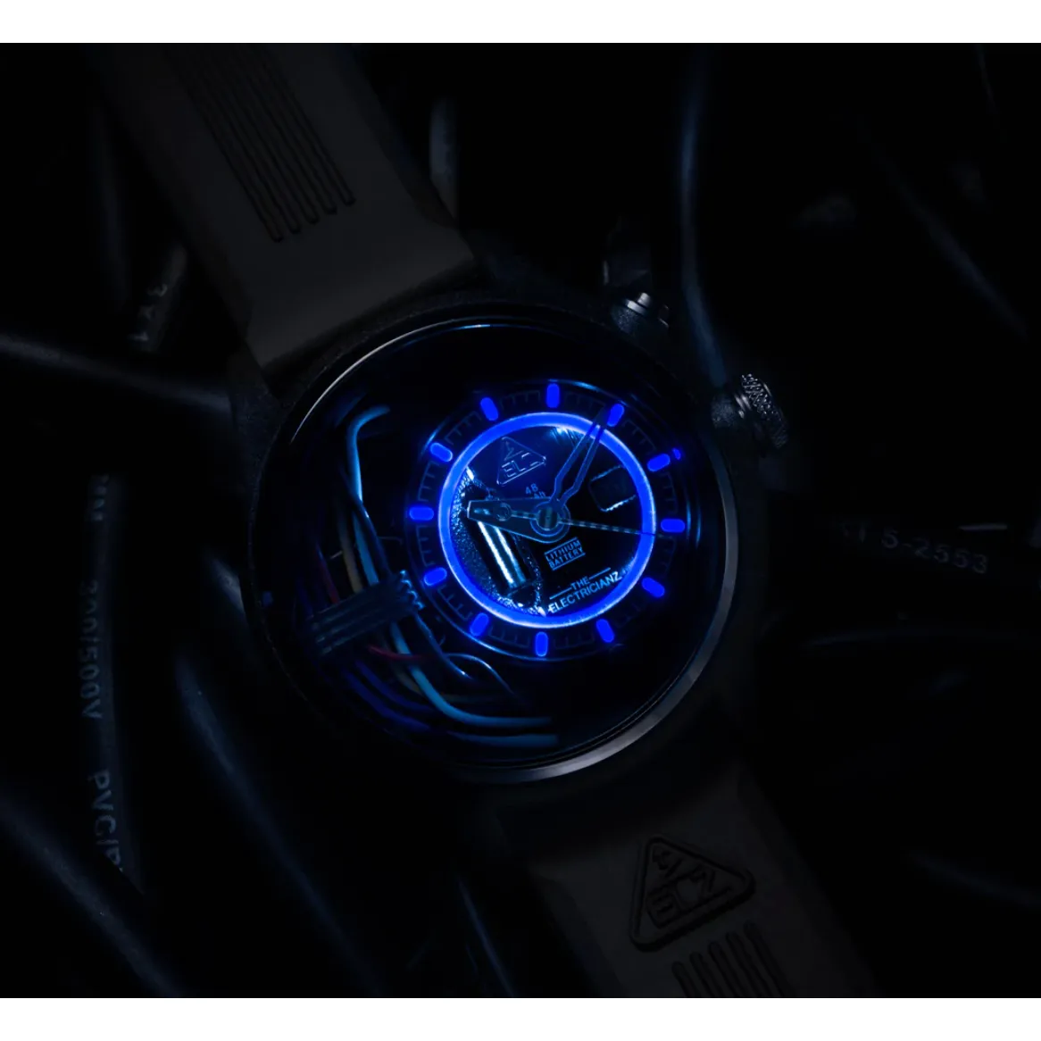 The ELECTRICIANZ Carbon Z 45mm Black Rubber
