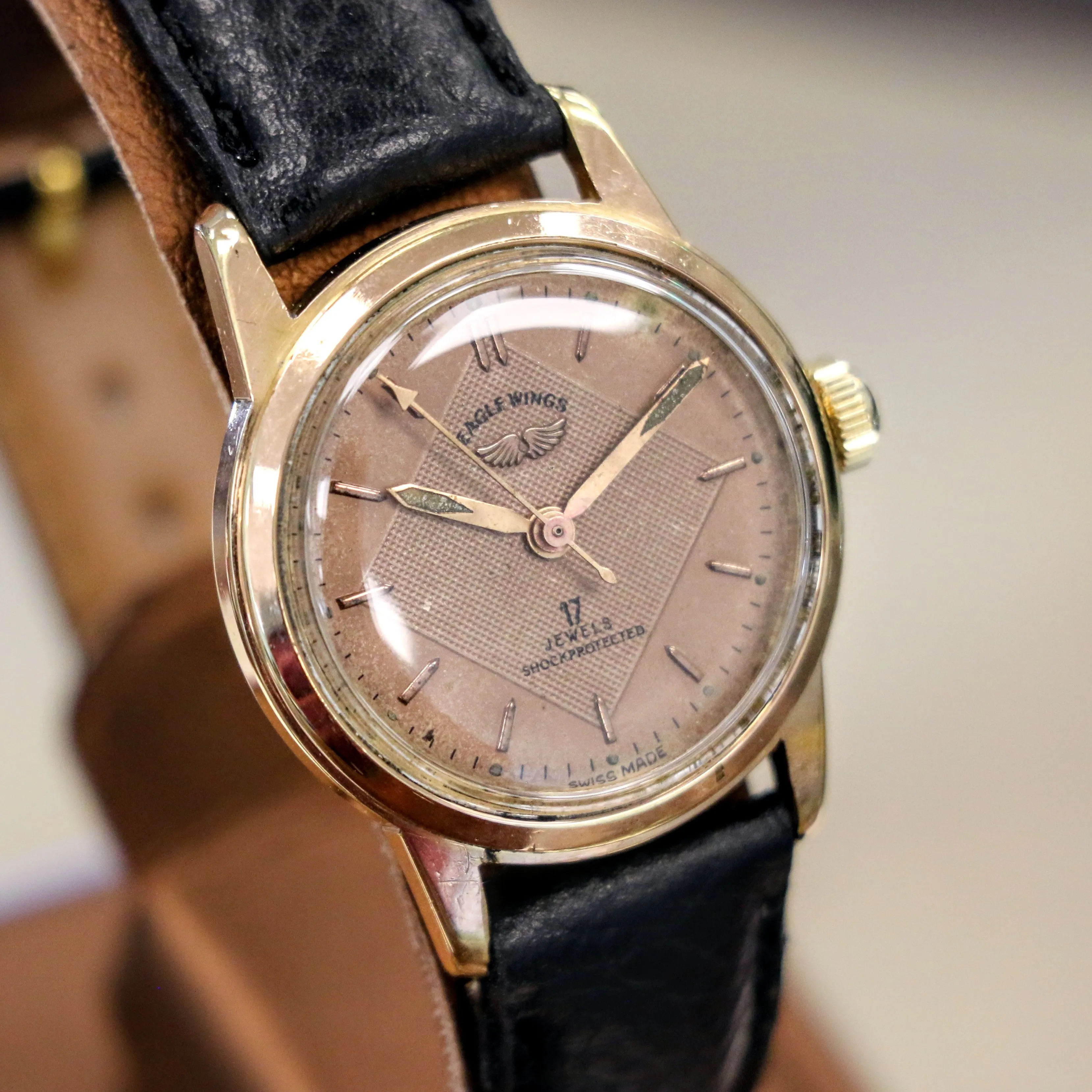 Vintage EAGLE WINGS Shockprotecter Watch 17 Jewels Cal. FE 8020 Rose Gold Tone Swiss Wristwatch