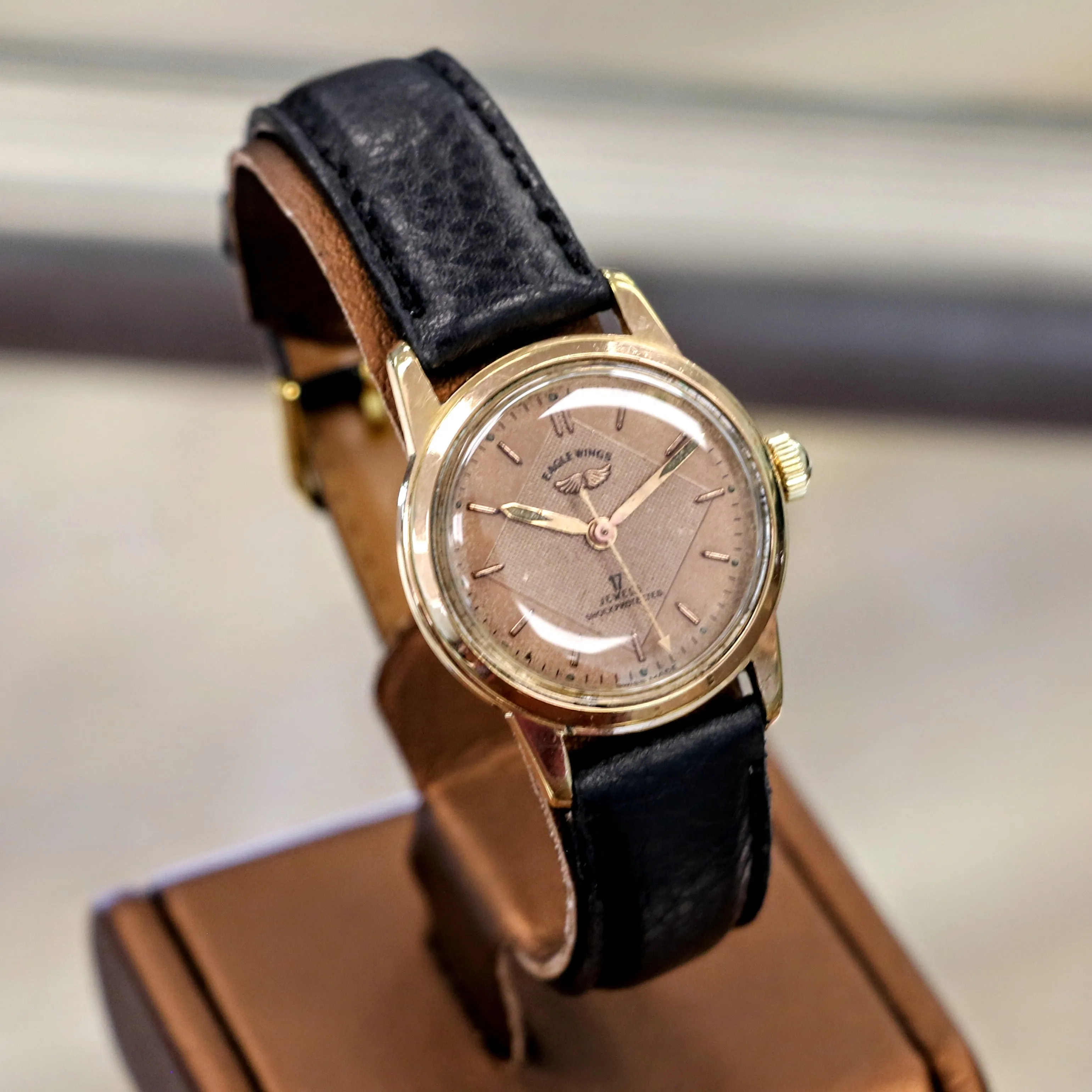 Vintage EAGLE WINGS Shockprotecter Watch 17 Jewels Cal. FE 8020 Rose Gold Tone Swiss Wristwatch