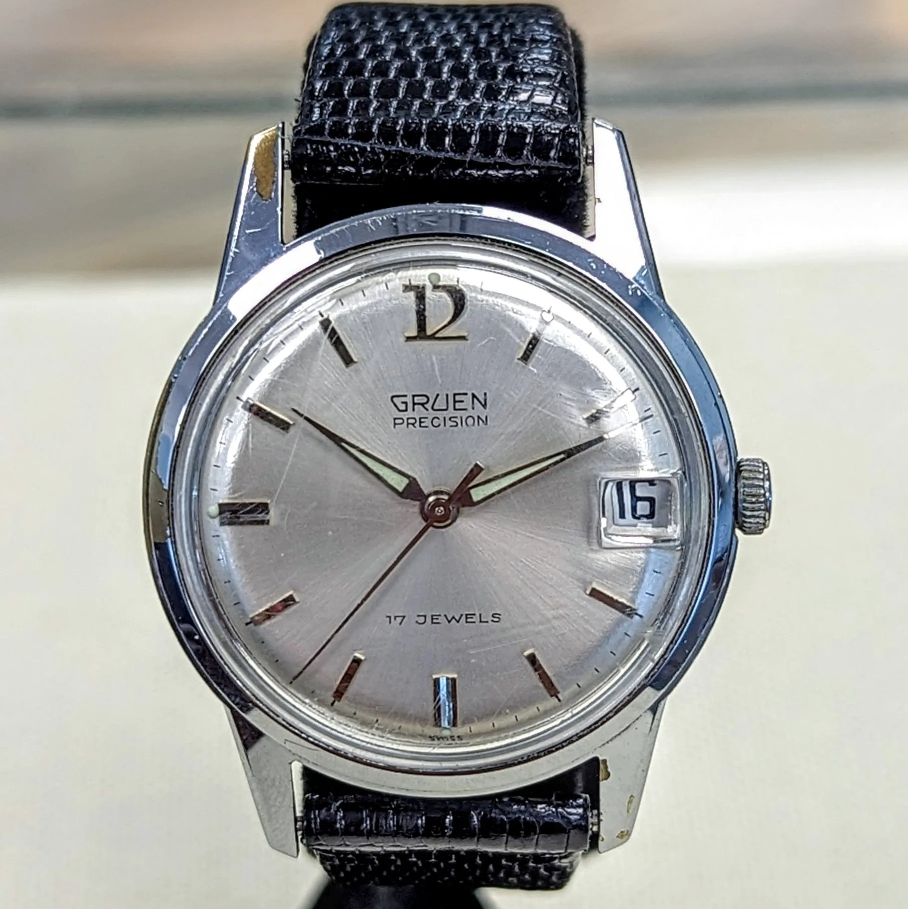 Vintage GRUEN Precision 17 Jewels Cal. N510CA Date Indicator Swiss Made Wristwatch