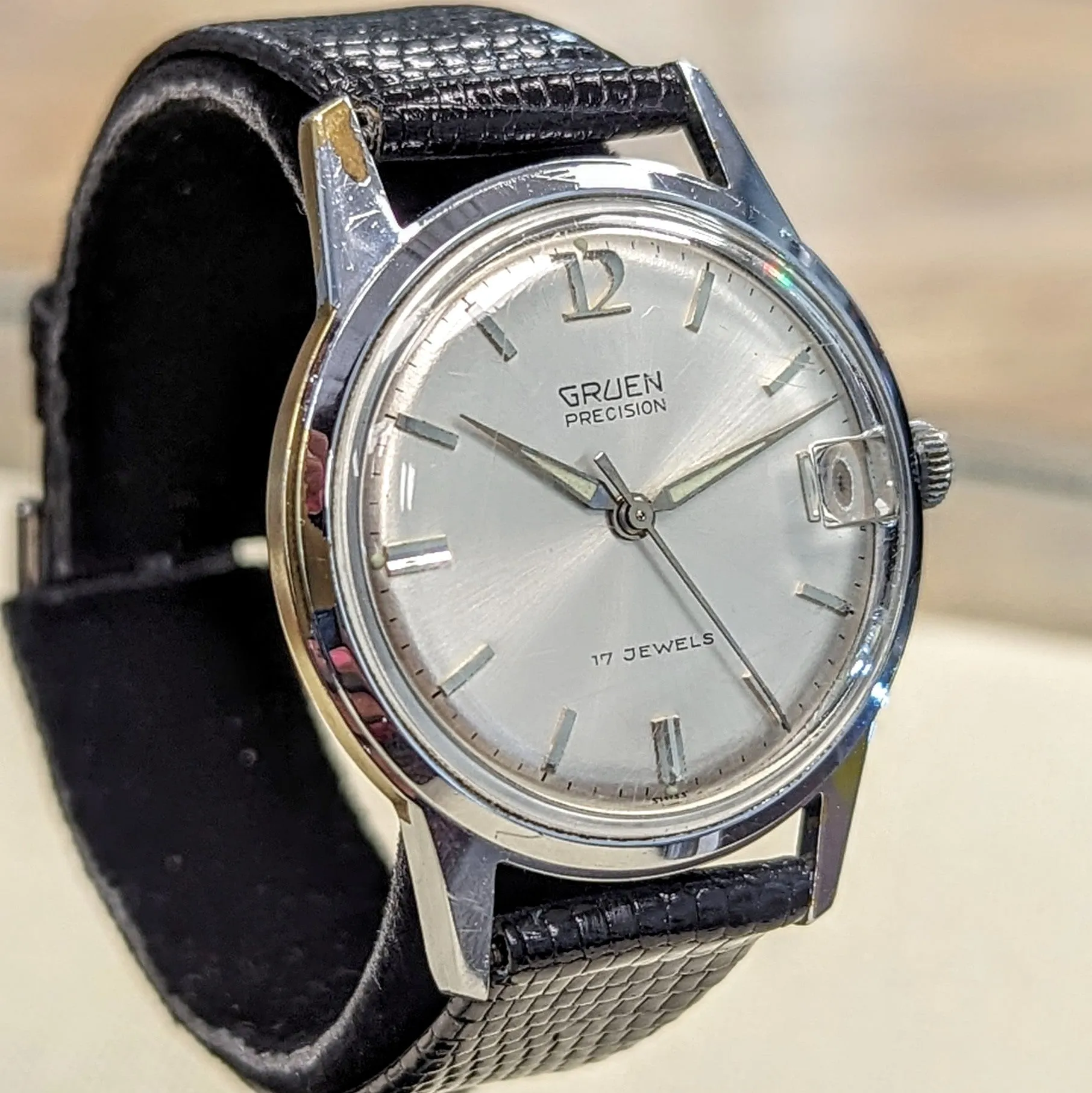 Vintage GRUEN Precision 17 Jewels Cal. N510CA Date Indicator Swiss Made Wristwatch