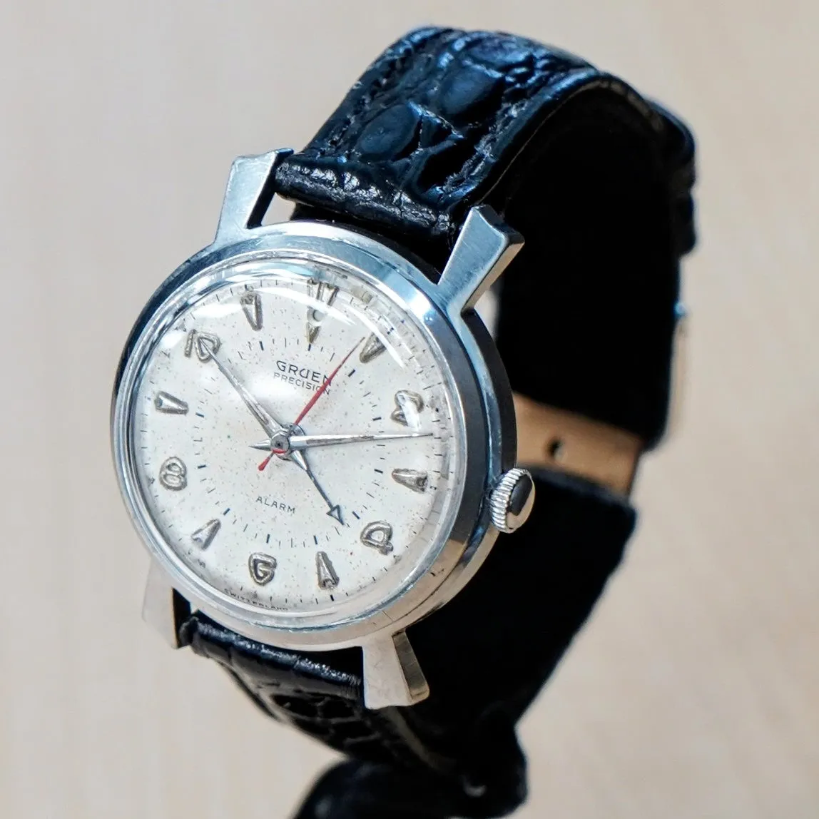 Vintage GRUEN Precision Alarm Watch 17 Jewels Fancy Lugs 35mm Wristwatch