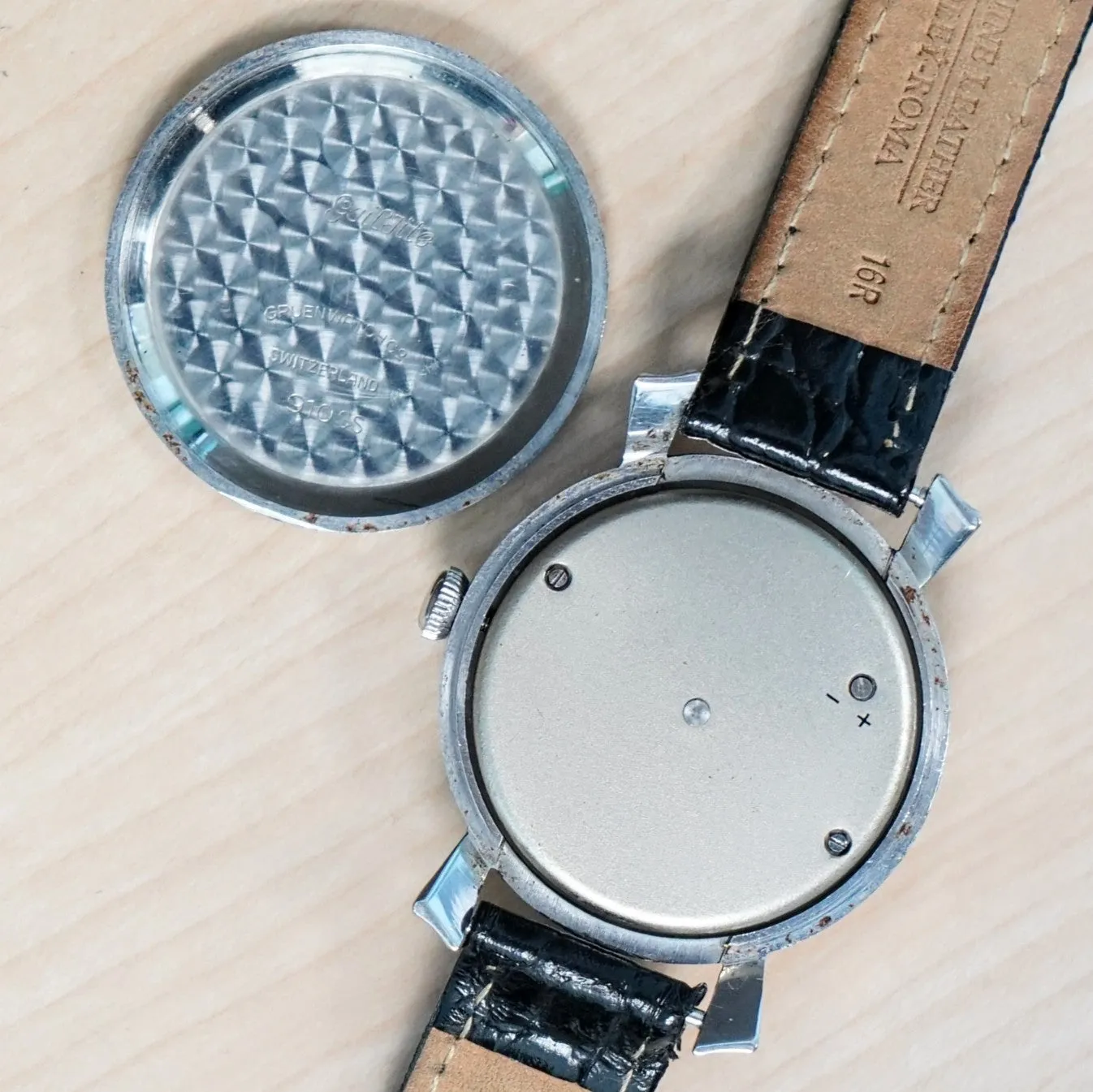 Vintage GRUEN Precision Alarm Watch 17 Jewels Fancy Lugs 35mm Wristwatch