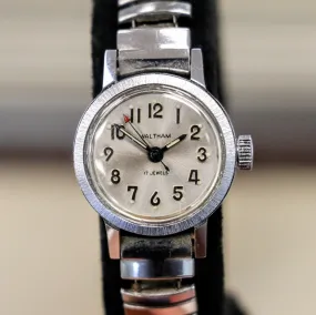Vintage Ladies WALTHAM Wristwatch 17 Jewels Watch Stainless Steel Flex Bracelet